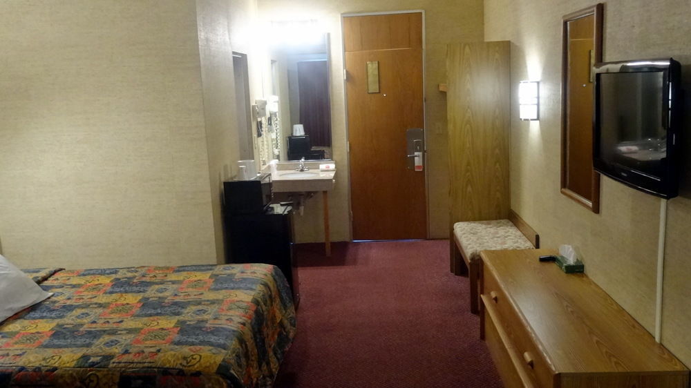 Red Carpet Inn Syracuse Airport North Syracuse Exterior foto