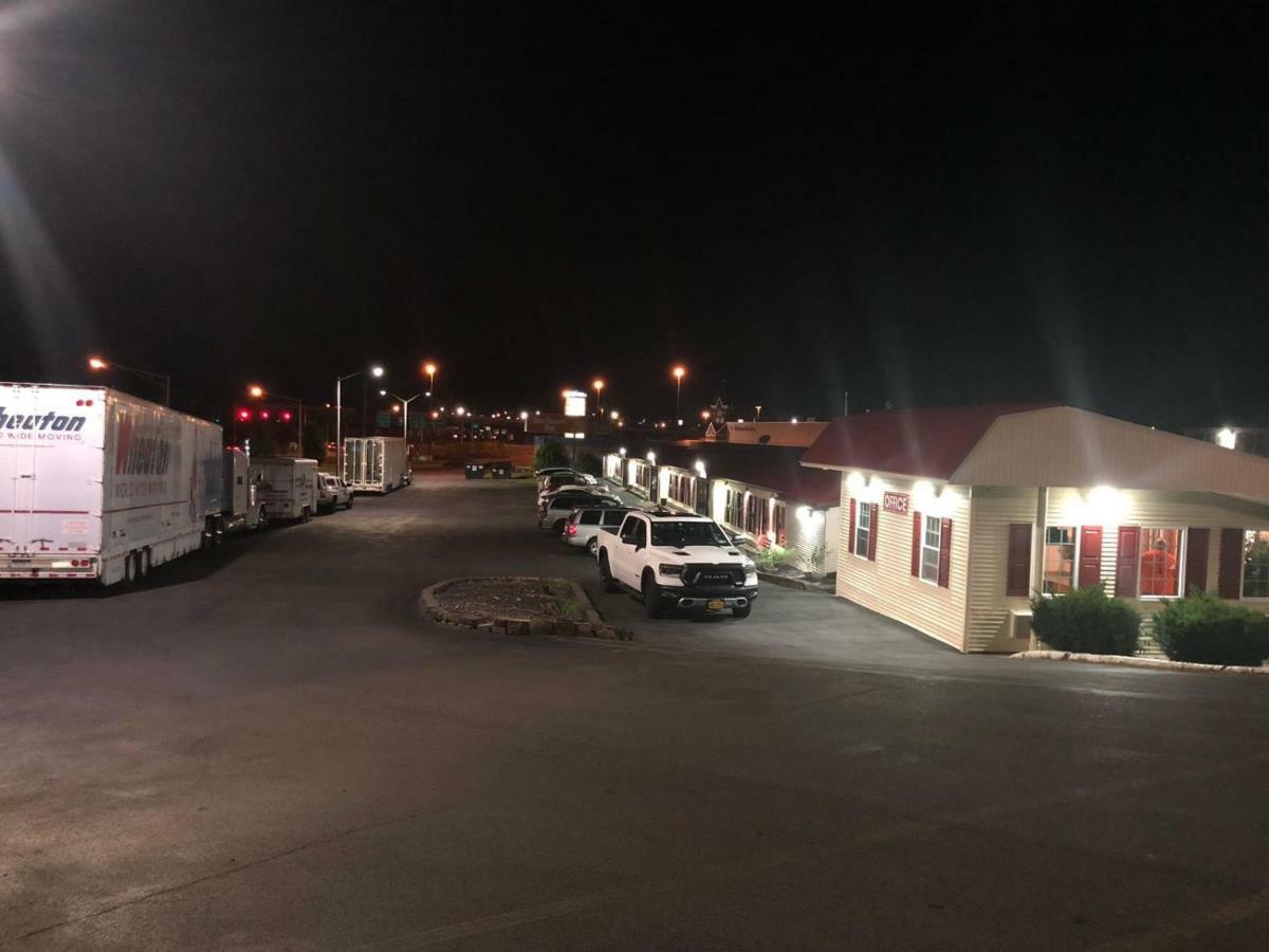 Red Carpet Inn Syracuse Airport North Syracuse Exterior foto