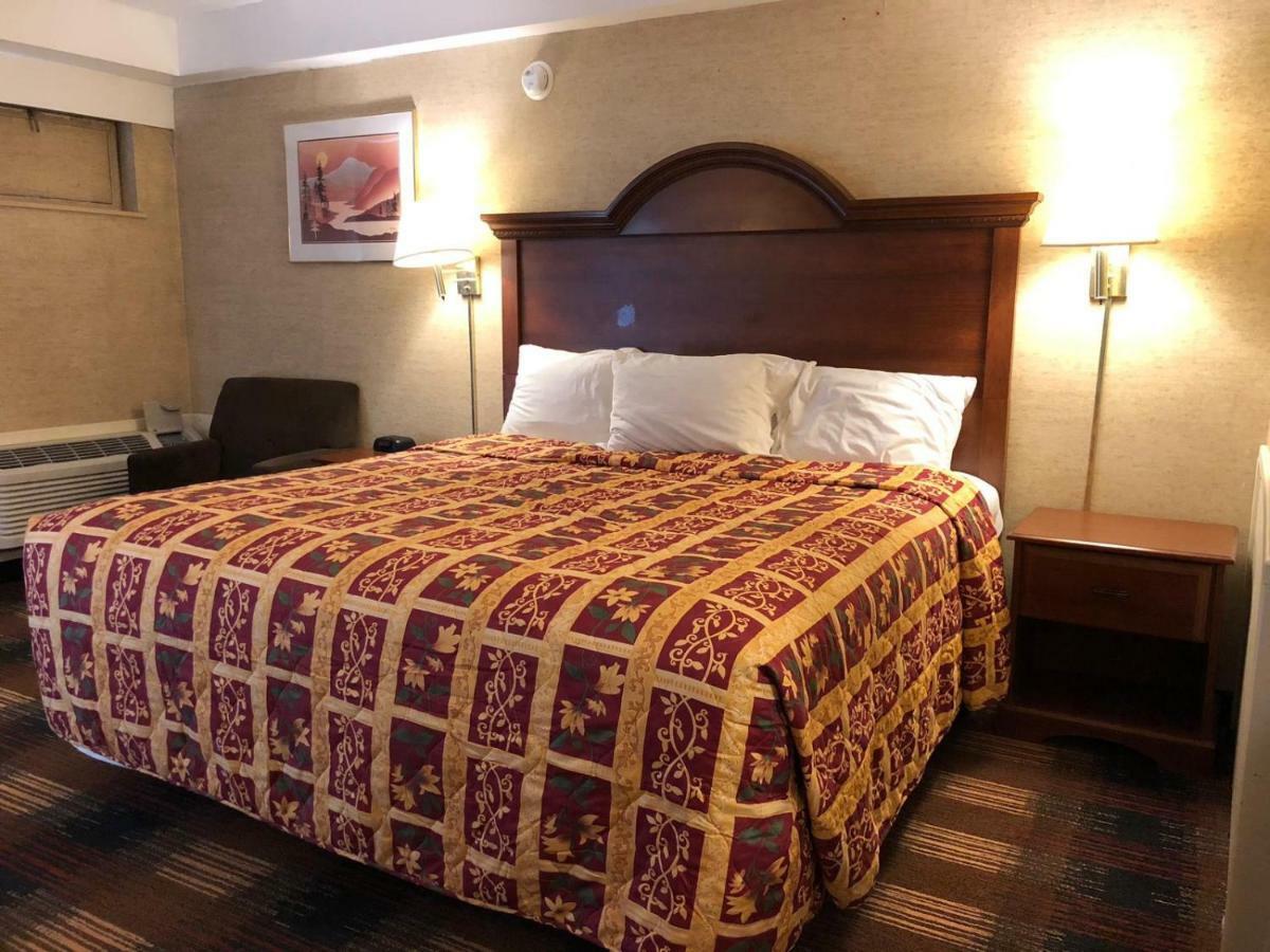 Red Carpet Inn Syracuse Airport North Syracuse Exterior foto