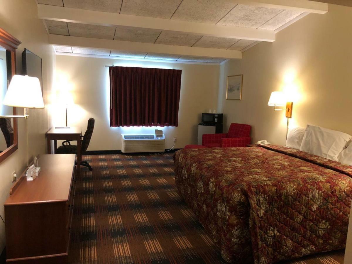 Red Carpet Inn Syracuse Airport North Syracuse Exterior foto
